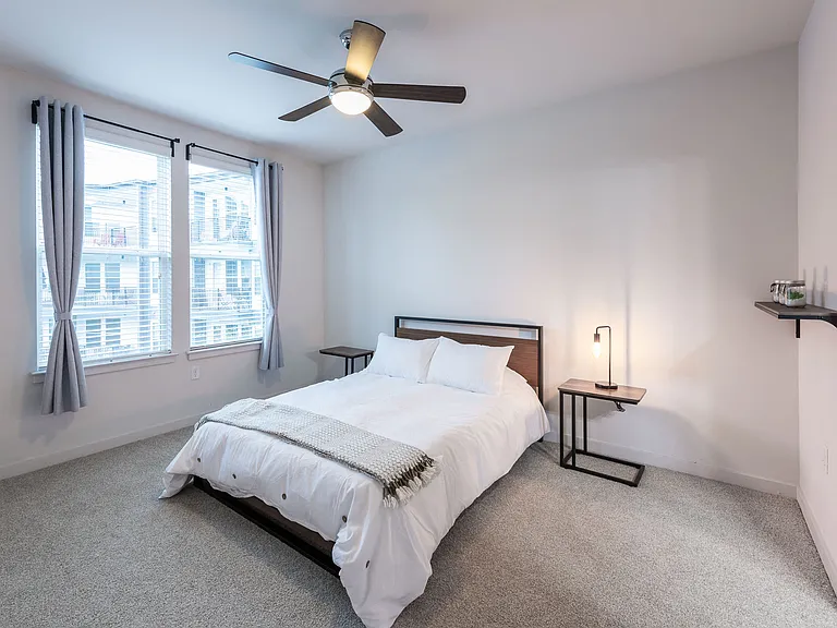 Station R Apartments — Photo 9