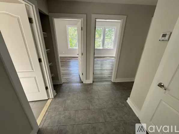 176 Garfield Avenue image 12 of 13