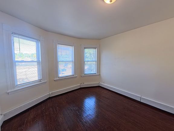 2nd image of 18-22 Carthage St #20
