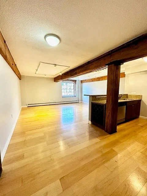 2 bed, 1287 sqft, $2,500 — Photo 4