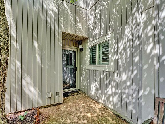 3rd image of 796 Thistledown Dr #1403