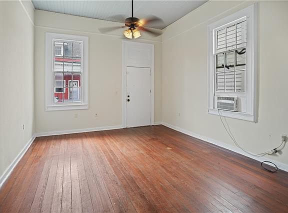 3rd image of 1440 Frenchmen St