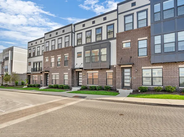 9729 District North Dr, Fishers, IN 46037