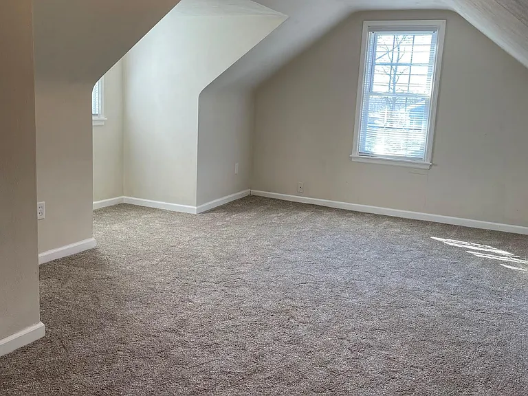 1111 Meadow Dr — Photo 15