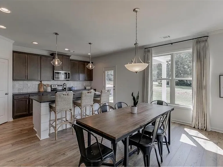 5453 Trillium Way — Photo 9