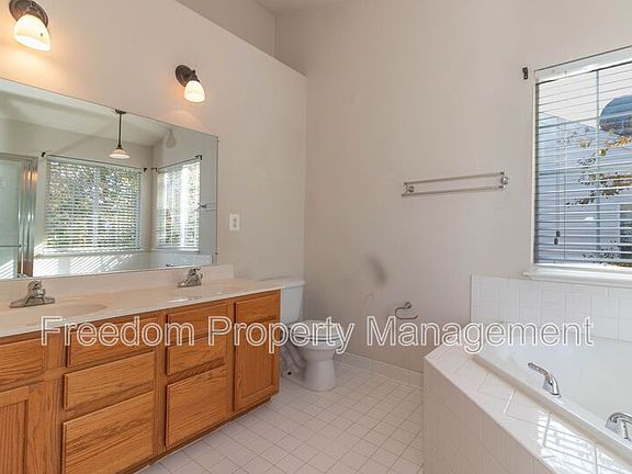 2nd image of 6758 Sutton Oaks Way