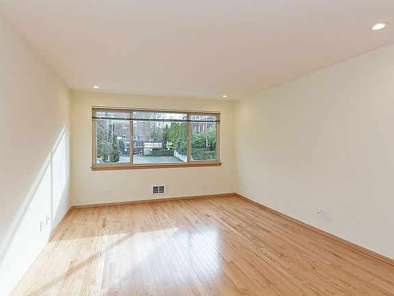 3rd image of 2200 1st Ave N APT 207