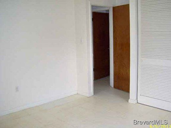 5th image of 1630 Leach Cir