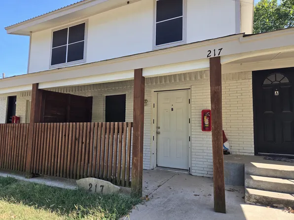 217 E 3rd St #B, Keene, TX 76059