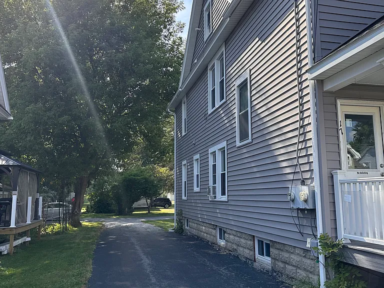 17-19 Peacock St #2 — Photo 20
