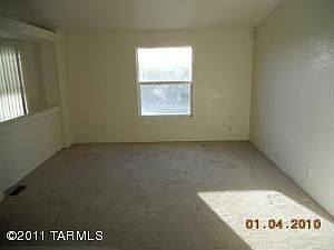 5th image of 3533 S Bradford Dr