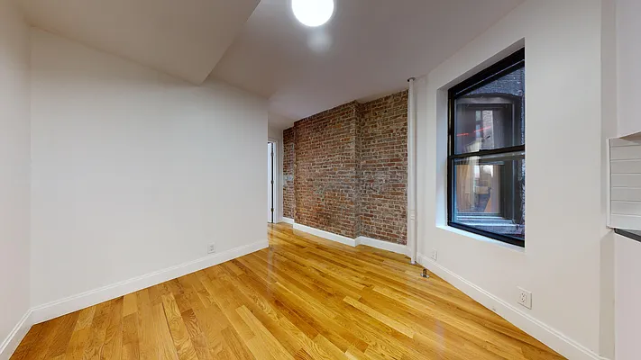 Rented by Bond New York | media 2