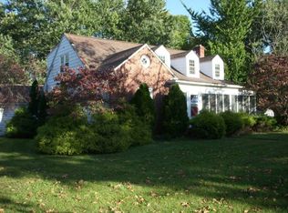 445 Hollywood Ave, Carneys Pt, NJ 08069