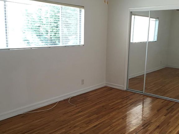 4th image of 1434 18th St APT 3