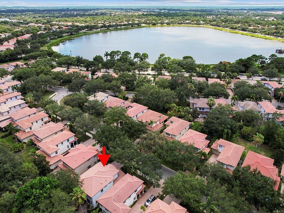 1st image of 615 Castle Drive