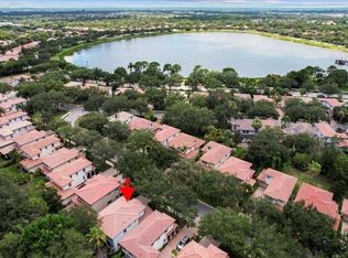 615 Castle Dr, Palm Beach Gardens, FL 33410