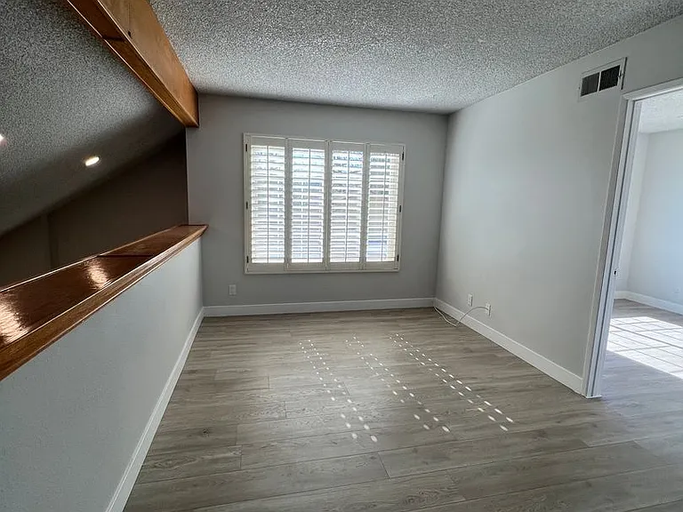 2173 Hietter Ave — Photo 7