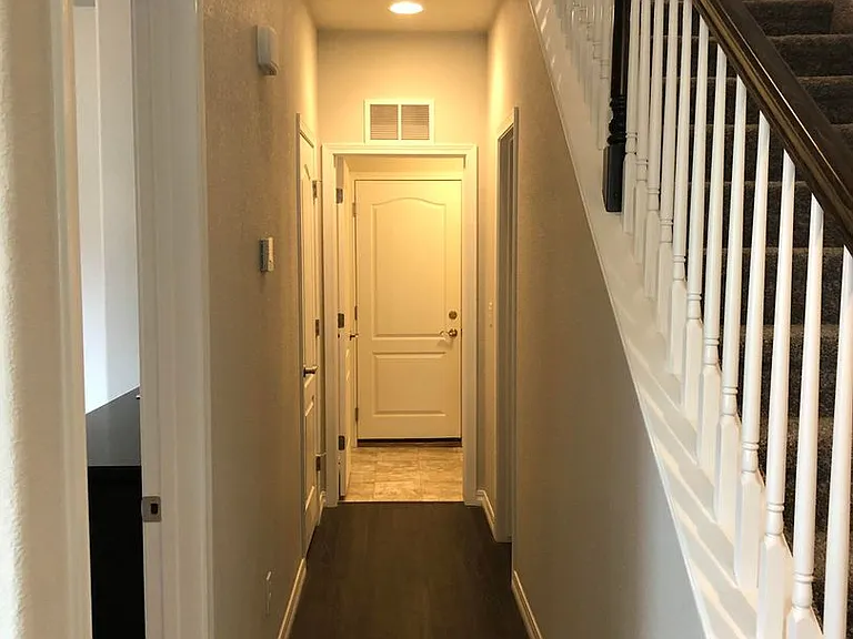 1185 Solitaire St — Photo 8
