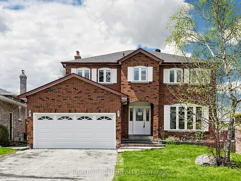 86 Howlett Ave — Photo 2