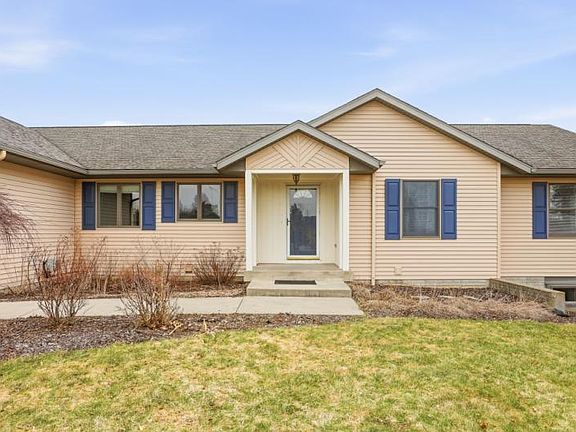 2nd image of 2142 Colwood Rd