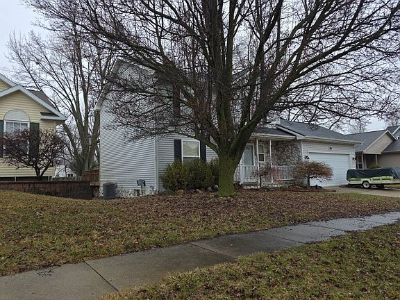 3rd image of 1919 Bowker Dr