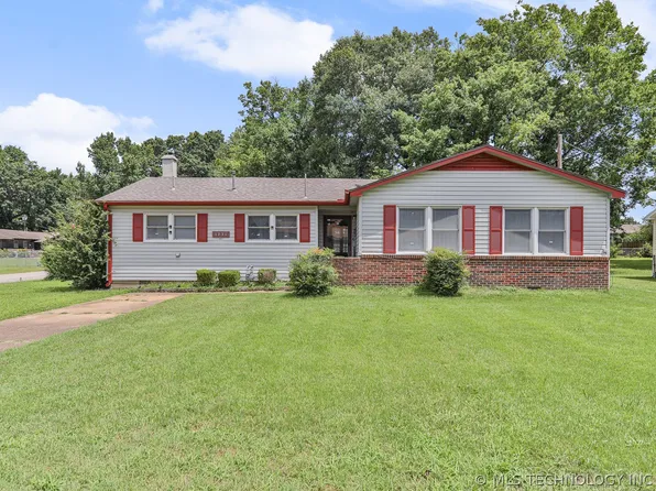 1721 E 13th St, Okmulgee, OK 74447