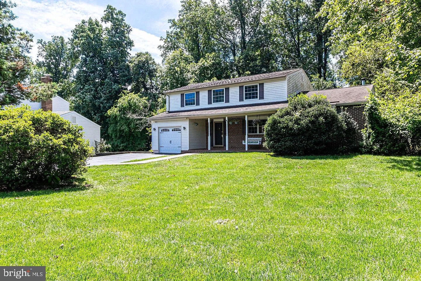 4 bed, 2.5 bath, 2180 sqft, $4,700 — Photo 1