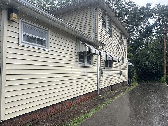 5th image of 2333 Vinton Ave
