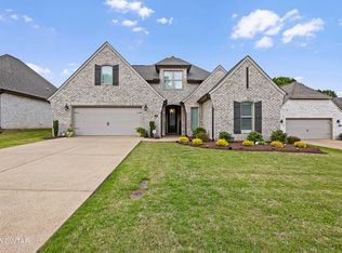 93 Emerald Breeze Dr, Jackson, TN 38305