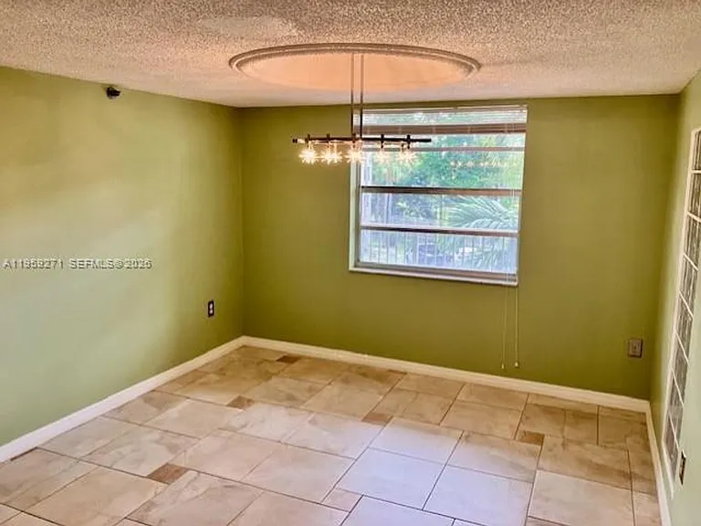 3910 Inverrary Blvd #304-B — Photo 7