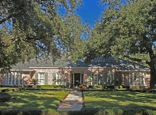 923 Old Lake Rd, Houston, TX 77057