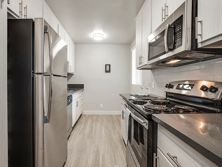 Candlewood North — Photo 10