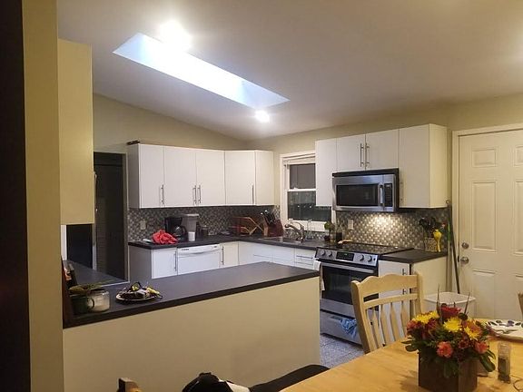2nd image of 2622 Valmar Dr
