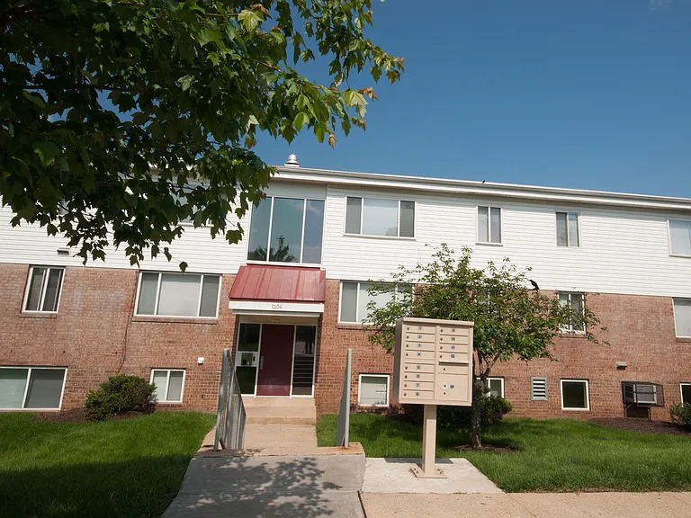Cherrydale Apartments — Photo 8