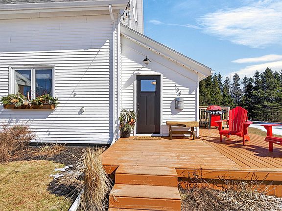 3rd image of 144 Northam Rd