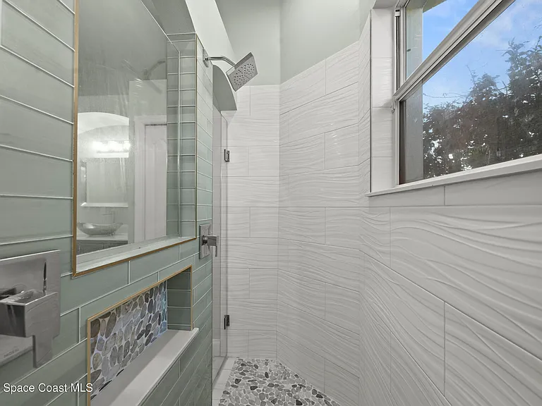 768 Harrier Ct — Photo 28