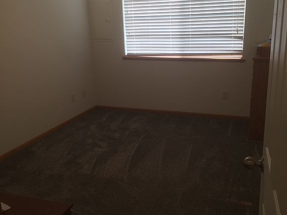 3rd image of 1831 N 175th Ct