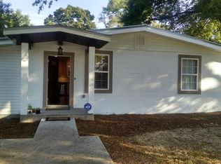 362 Washington Ave, Valparaiso, FL 32580