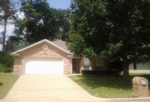1st image of 125 Settlers Ct