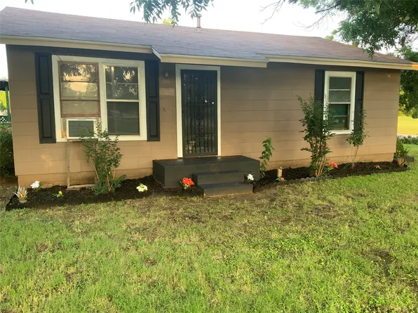 711 S Avenue C, Olney, TX 76374