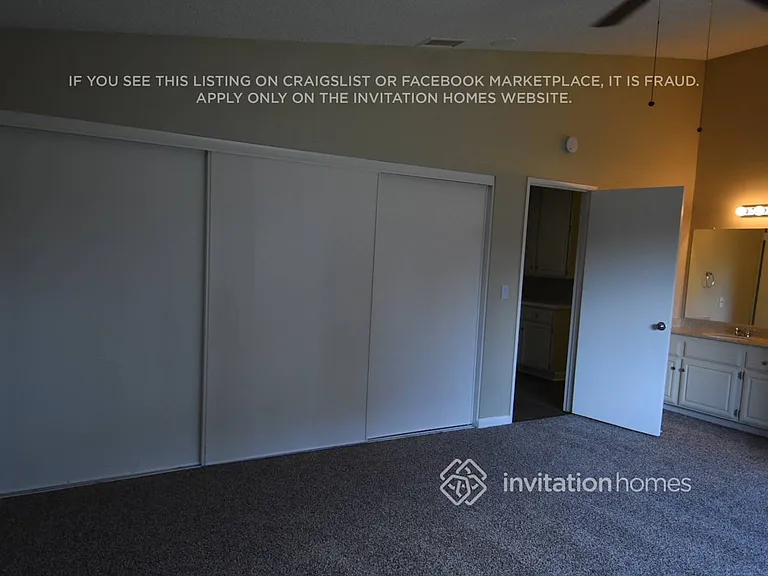 9905 Country Oak Ct — Photo 12