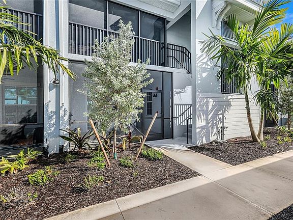 3rd image of 14234 Heritage Landing BLVD #1015