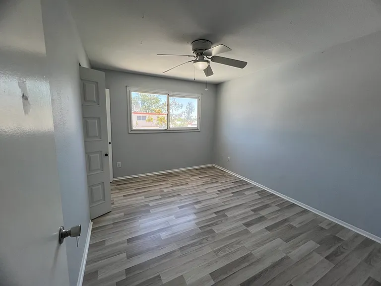 4745 W Northern Ave — Photo 7