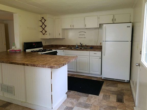 5th image of 138 Ontario St
