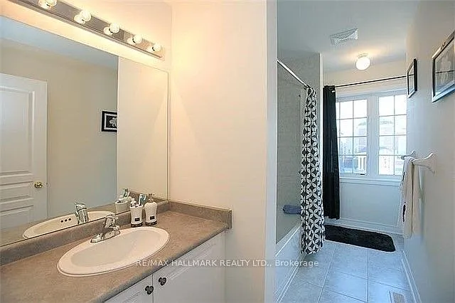 230 Hansard Dr — Photo 13