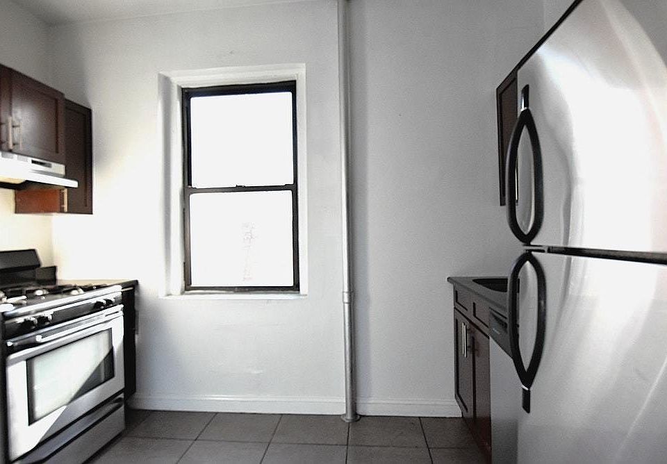 1st image of 4848 Broadway APT 2A