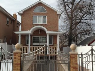13010 231st St, Springfield Gardens, NY 11413