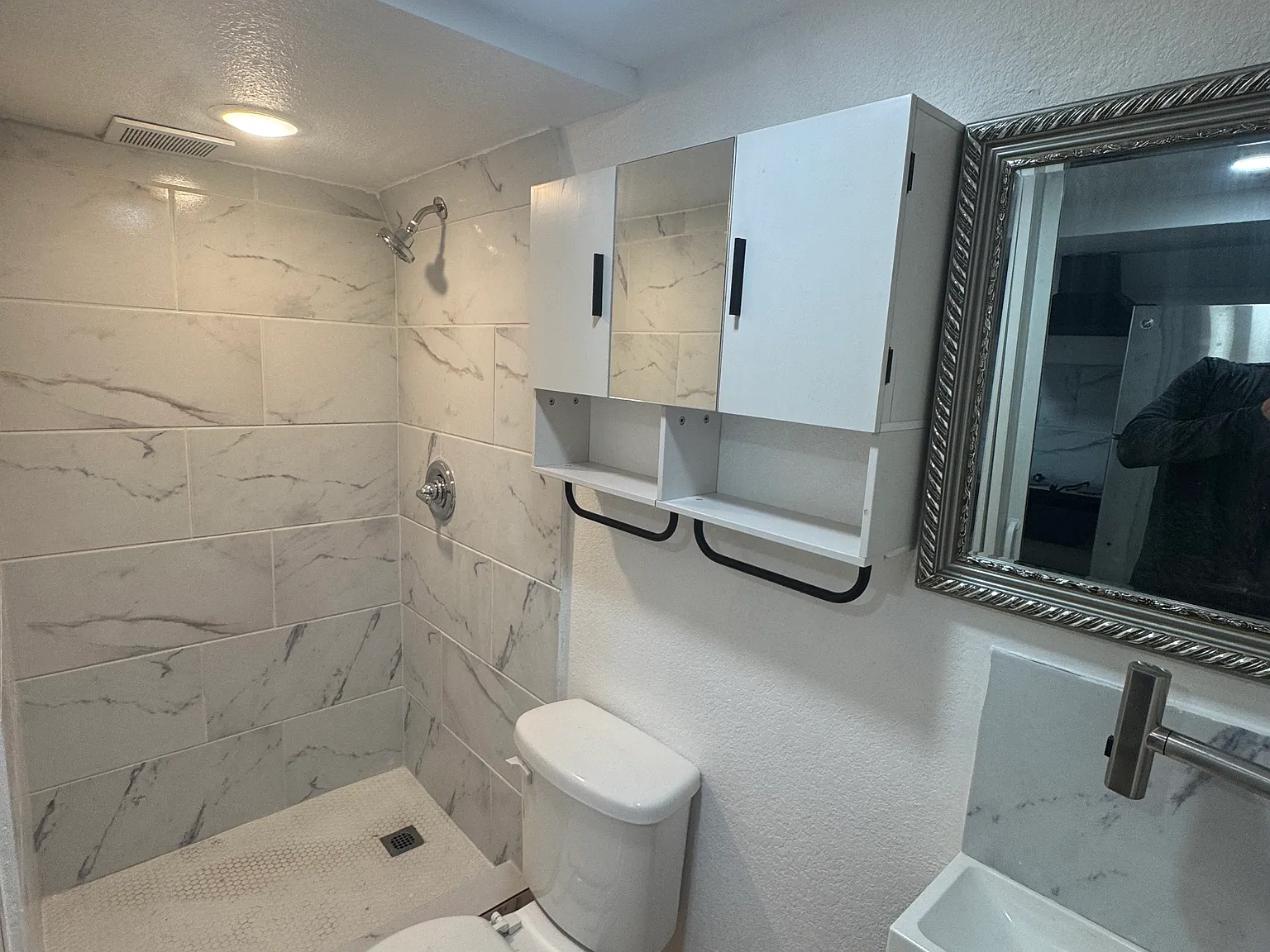 Studio, 350 sqft, $1,050 — Photo 4
