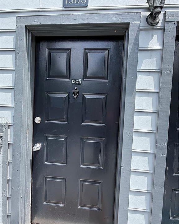 1st image of 1305 Weatherstone Way NE