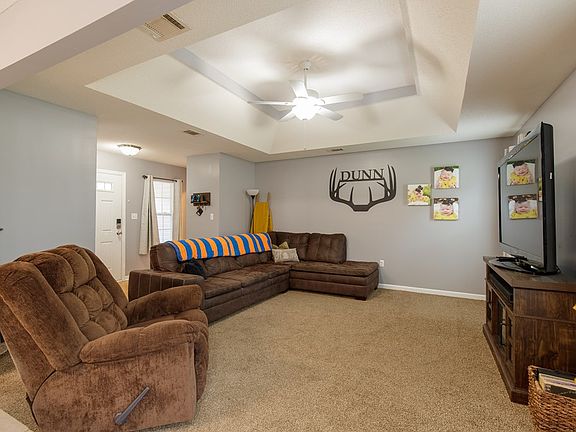 4th image of 4190 Meredith Dr